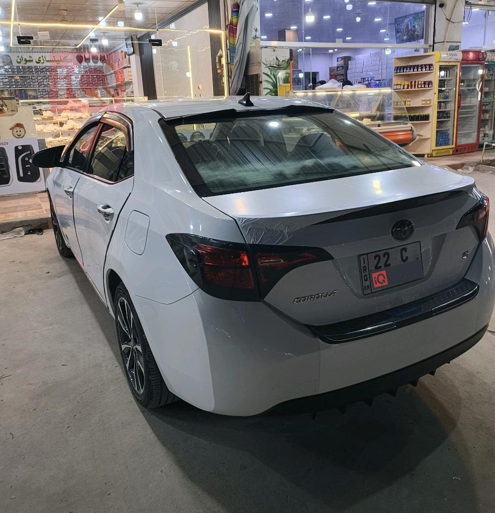 تۆیۆتا کۆرۆلا